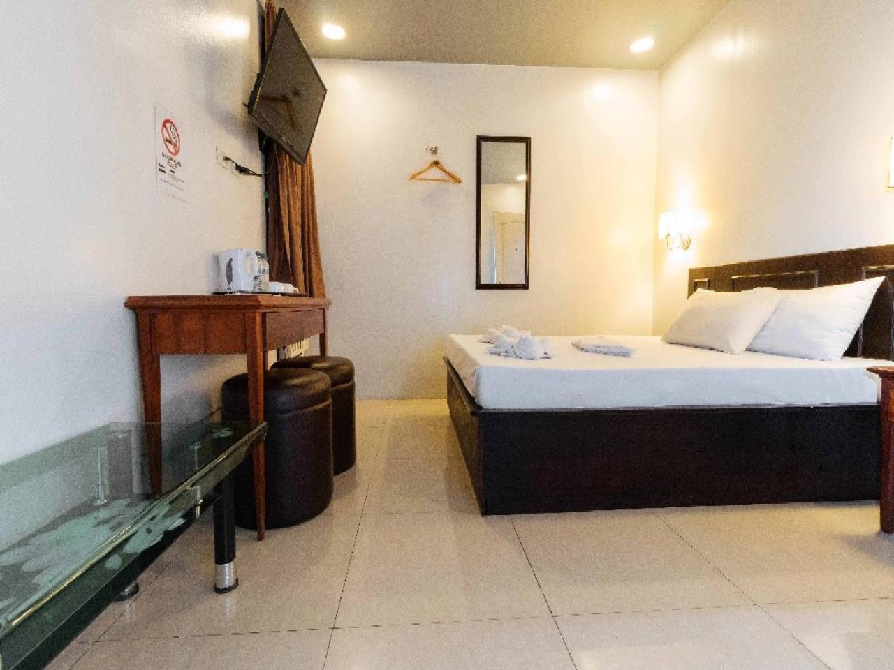 Getz Hotel マニラ市 エクステリア 写真